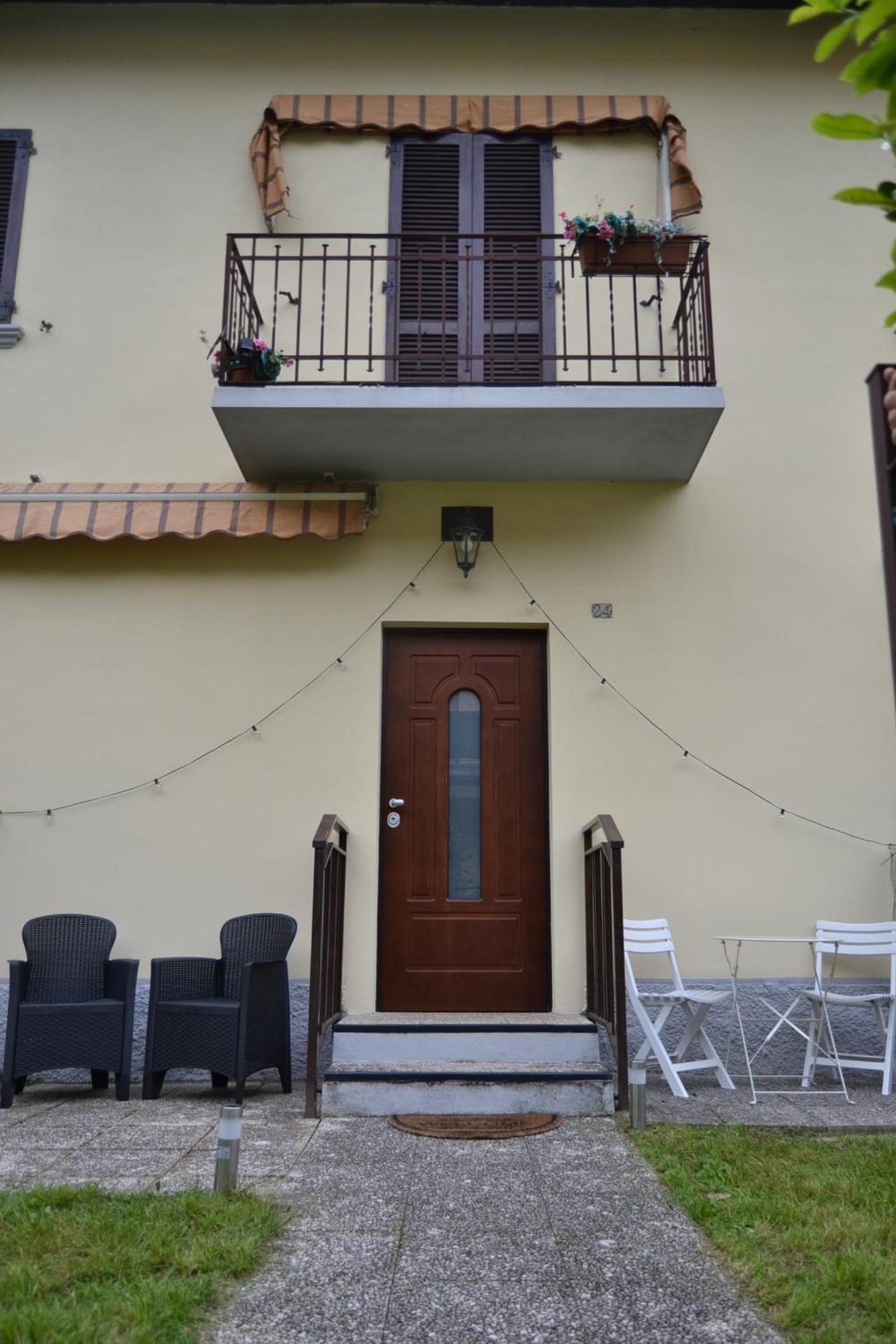 Villa La Rosa E La Spina - Casa Vacanze E Relax ديرفيو المظهر الخارجي الصورة